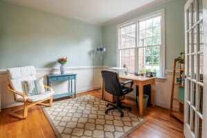 A guide to choosing durable, washable paint finishes for high-traffic areas in homes and businesses. The article compares matte, eggshell, satin, semi-gloss, and high-gloss finishes and explains which options work best for hallways, kitchens, bathrooms, offices, commercial spaces, doors, trim, and other frequently used surfaces.